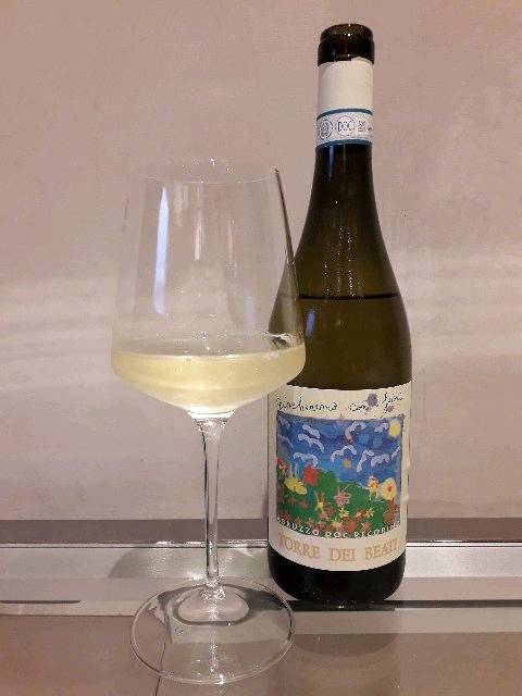 angelomaffei's tweet photo. Tu... si tu, che pensi che il Pecorino sia solo il form…. Wine da Torre dei Beati tramite @Vivino: https://t.co/xp1sdICRzI https://t.co/e59vXMgL82