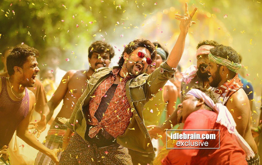SuriyaFansClub's tweet photo. • #Kaappaan stills from #Siriki Song
➡️ https://t.co/LlqOBMRHh3
Watch the action packed #BandobastTeaser ➡️ https://t.co/HiBBKzEvg0
@Suriya_offl @anavenkat @LycaProductions @Mohanlal @Jharrisjayaraj https://t.co/ey1HRJJKav