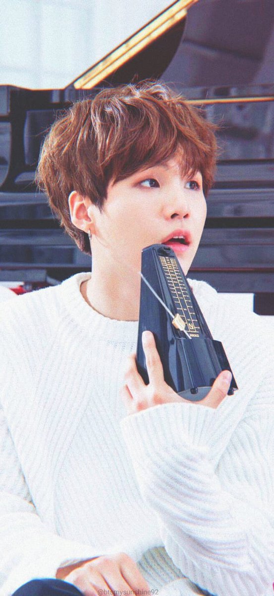 desfir1812's tweet photo. Baby mmm love you love you love you love you love you love you and love you. 
#MGMAAVOTE 
@BTS_twt 
#yoongi https://t.co/fuCPIQDP40