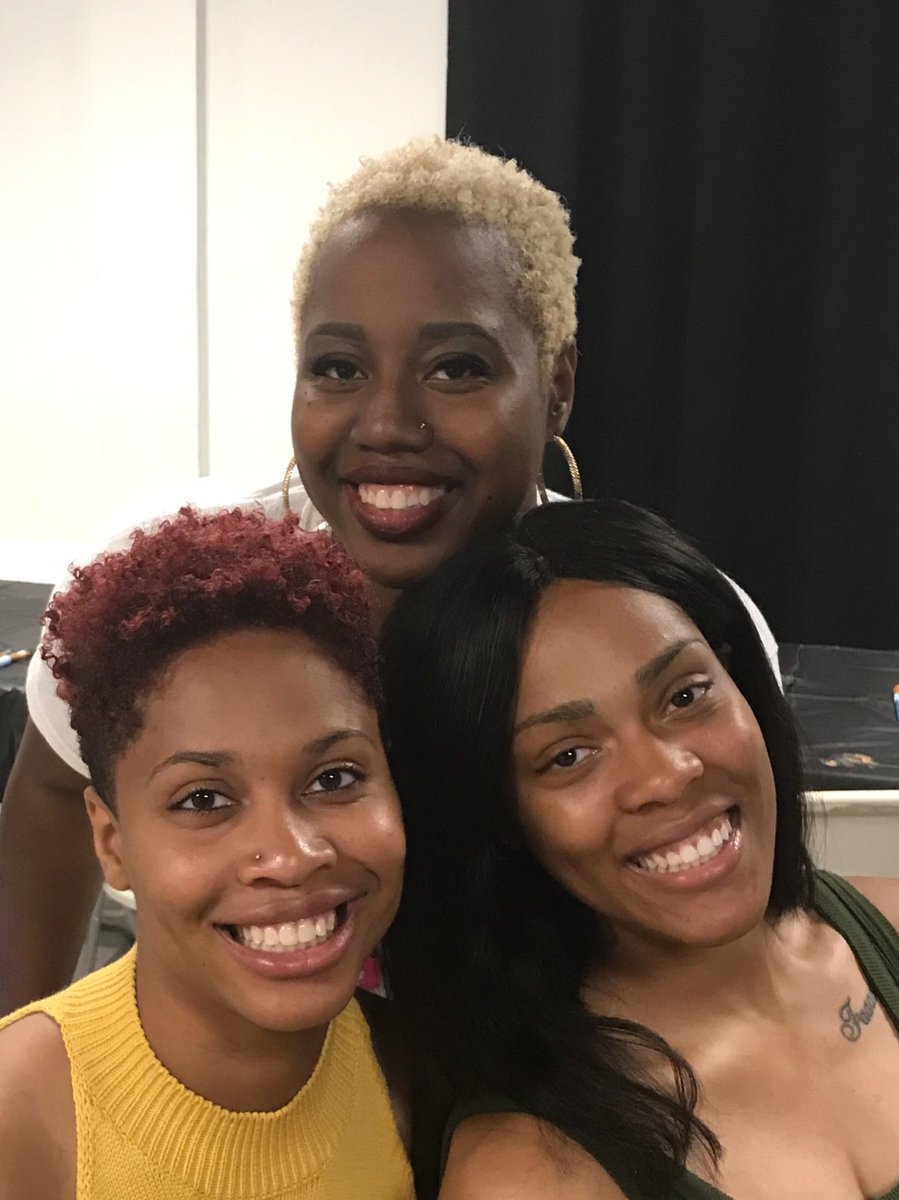 Thea Mitchell tweet media