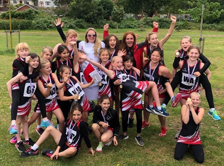 AcesPipers's tweet photo. What a finish!!! 🏆 Girls you are INCREDIBLE. Whether you played today or not, you are all WINNERS. Such phenomenal commitment and skill throughout this season. Please continue to play and enjoy netball for the rest of your lives. 🤩 https://t.co/dSSNvozCVf