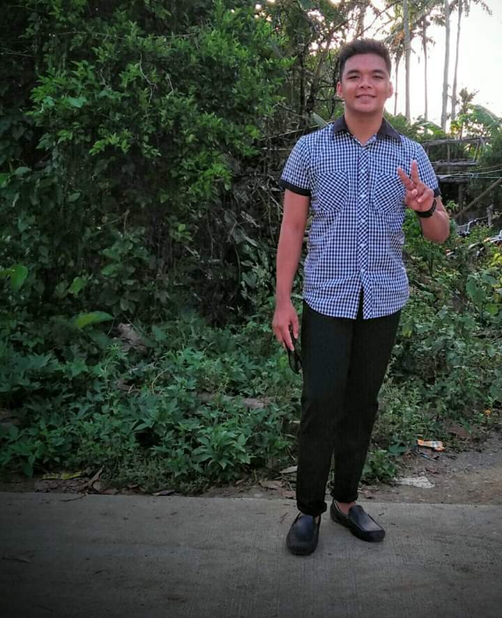 MabbunJohn's tweet photo. Ngiting single https://t.co/VJVU0AYwag