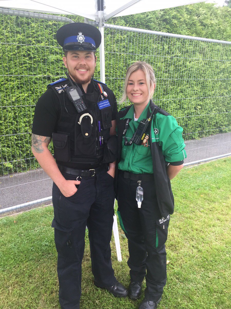 NWPSouthFlints's tweet photo. We've loved assisting our St. John Ambulance colleagues to ensure everyone is safe and looked after at M-Fest and Mold Carnival this weekend! #CommunityEngagement #BlueLightFamily #Mold https://t.co/kclmf7mCZ2