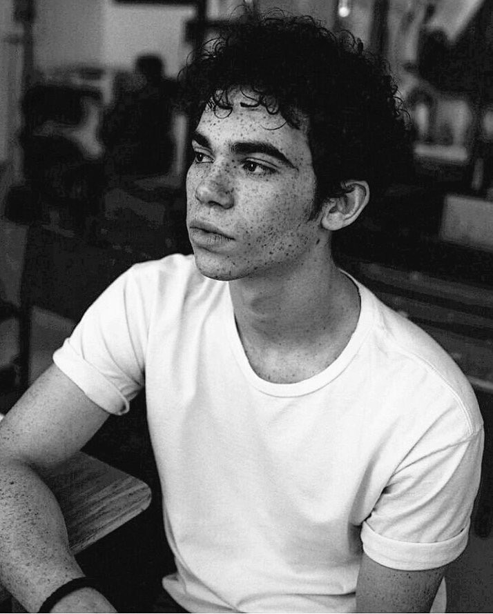 hesmalibv's tweet photo. I grew up watching him on Disney Channel when he was a kid just like me, we grew up together and it’s so heartbreaking to see the passing of such a young, pure, funny and admirable talent. 
Rest in peace Cameron Boyce, we will miss you forever. https://t.co/7wuzoHECuD