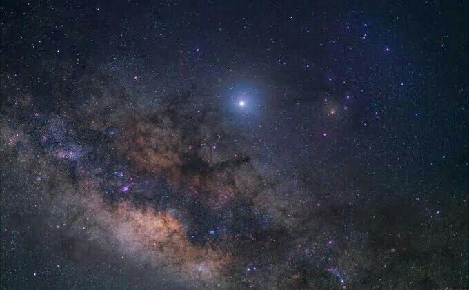 今日は七夕の日ですね👩🌟

短冊に願いをこめて
世界一のアミューズメントパークをメイドインジャパンで作ることと書きました😺　

書き忘れたのは皆さんの願いがきっと叶うようにという事です*

#銀河旋律 #七夕の願い事 #短冊に思いを込めて