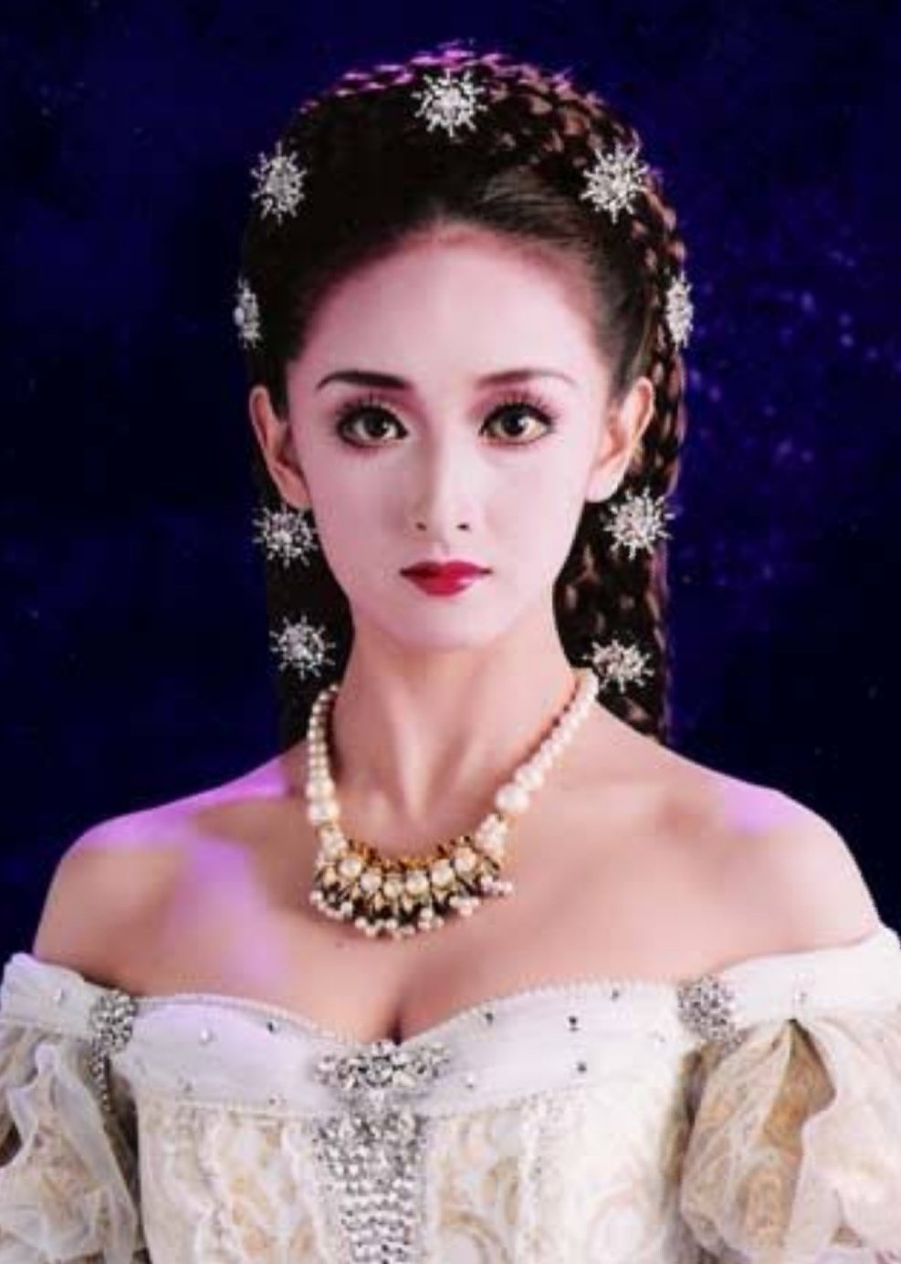 サクランボ 宝塚 花總まりさん エリザベート 2度もエリザベートを演じたのは宝塚史上この方だけ エリザベートは少女から晩年 まで幅広い年齢を一人で演じきらなくてはなりませんが 本当に演技がエリザベートが乗り移った様でした 2度目ということも サクランボ 宝塚 花總まりさん エリザベート 2度もエリザベートを演じたのは宝塚史上この方だけ エリザベートは少女から晩年 まで幅広い年齢を一人で演じきらなくてはなりませんが 本当に演技がエリザベートが乗り移った様でした 2度目ということも