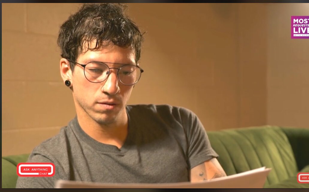 frlylclbandito's tweet photo. He looks so,,,, grown up??? Like he could fully be a dad at this point.... stop it Josh. It’s Tyler’s job to look like a dad https://t.co/PzlGiyifz6