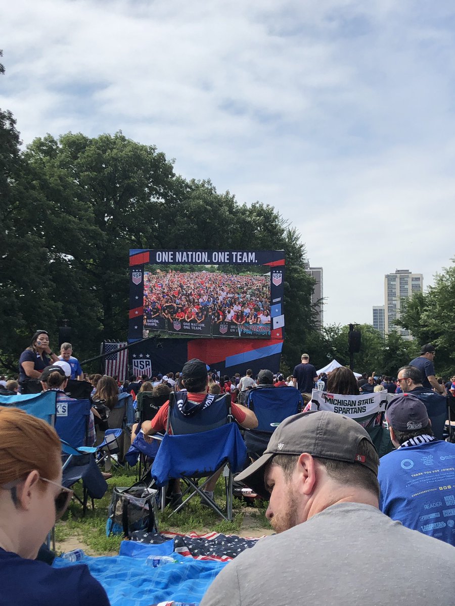 DanielShelton33's tweet photo. Let’s Go USA!!!!!
#WorldCupFinal #ChicagoWatchParty
🇺🇸🇺🇸🇺🇸🇺🇸🇺🇸🇺🇸🇺🇸⚽️⚽️⚽️⚽️⚽️⚽️ https://t.co/zHj0VimcGG