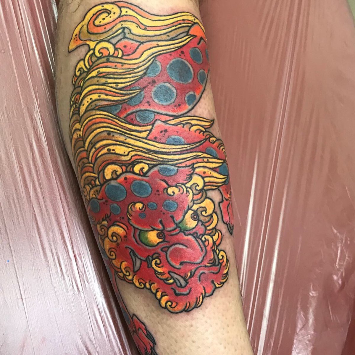 手彫り刺青師 龍元on Twitter 唐獅子 すねkarajishi Shin 唐獅子 手彫り 刺青 龍元 Karajishi Tebori Japanesetattoo Japanesetattooist Ryugen