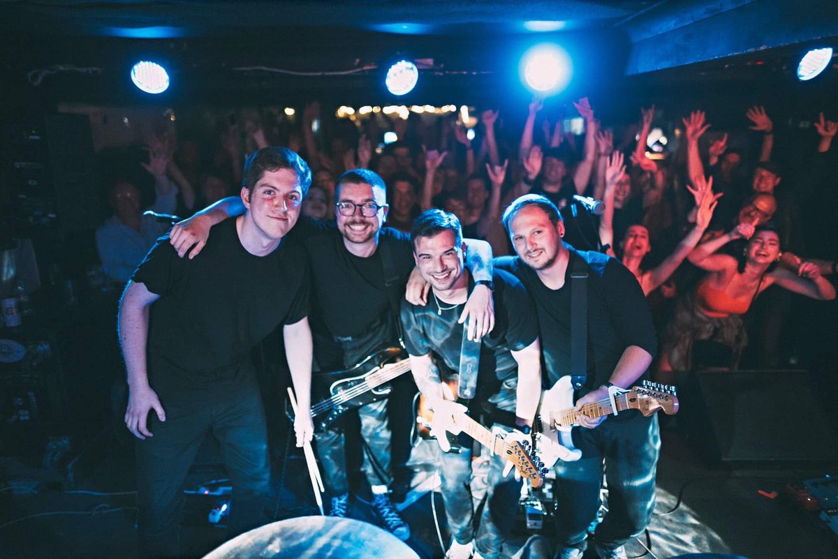 thisissibling's tweet image. This was Sibling. Thank you 💙📷 - @joshmcmxci