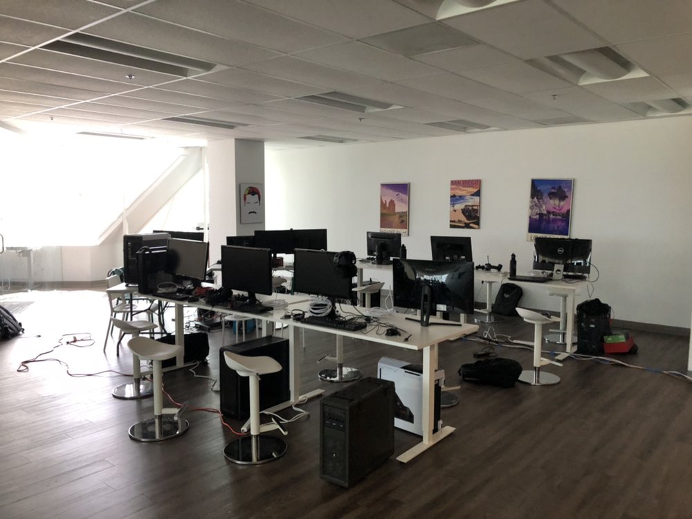 kasthq's tweet image. The clam before the storm 😀 join @kasthq and @InfiniteShotsGG, for the Infinity Cup. Today!, July 7th! Grab 2 of your friends and fight in SoCal's most intense #RocketLeague 3v3 event for your chance at a $250 prize pool.
Watch Live bit.ly/2xqiMb6