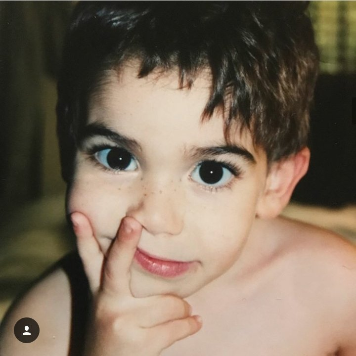 melisa071005's tweet photo. No hace falta ser fan de Cameron boyce para sentirte terrible por su fallecimiento, el flaco nos sacó miles de sonrisas, desbordaba alegría en cualquier lado, APARTE TENÍA 20 AÑOS, UN GRAN FUTURO LO ESPERABA ERA JOVEN.
Hasta siempre Cameron, te recordares como un gran chico https://t.co/qoknOzkLQT