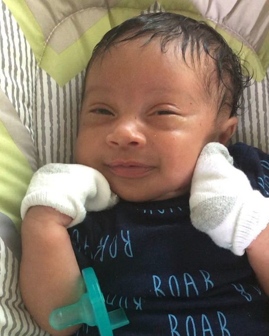 He didn&rsquo;t like the vibration setting on the rocker 😂 He kept taking the little mittens off so we put<a href="/tag/frontalsewin"class="tags"><span>#frontalsewin</span></a><a href="/tag/slayedbykae"class="tags"><span>#slayedbykae</span></a>