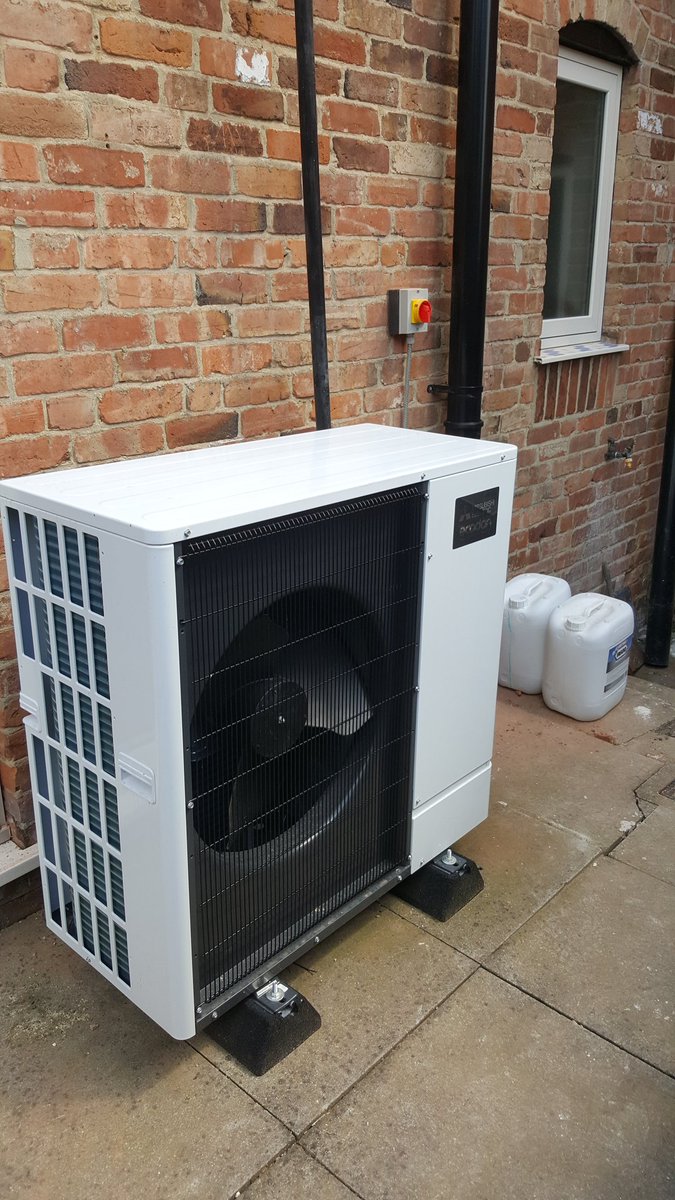 ajcoopergroup's tweet photo. Well 4 Vaillant Heat Pumps and a Mitsubishi for the weekend busy week and we will do it all again next week.... @mark_vaillant @S1Whysall @PumpHouseLtd @meuk_les https://t.co/tkmfHzXiem