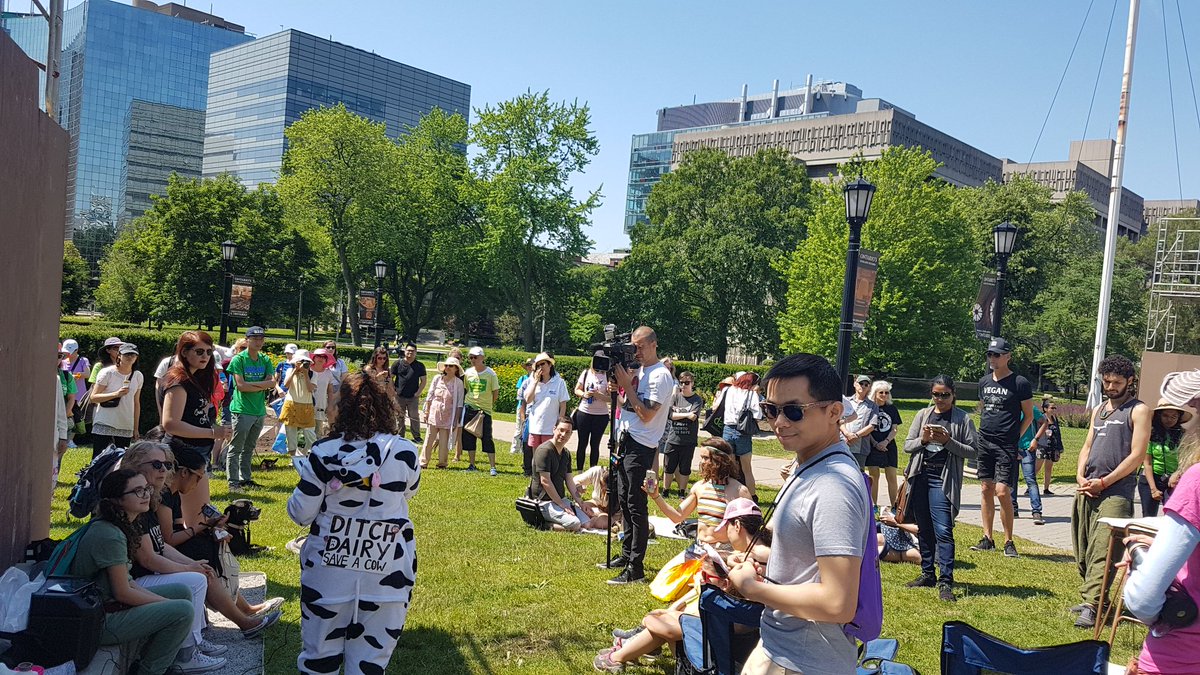 TO Veggie Parade tweet media