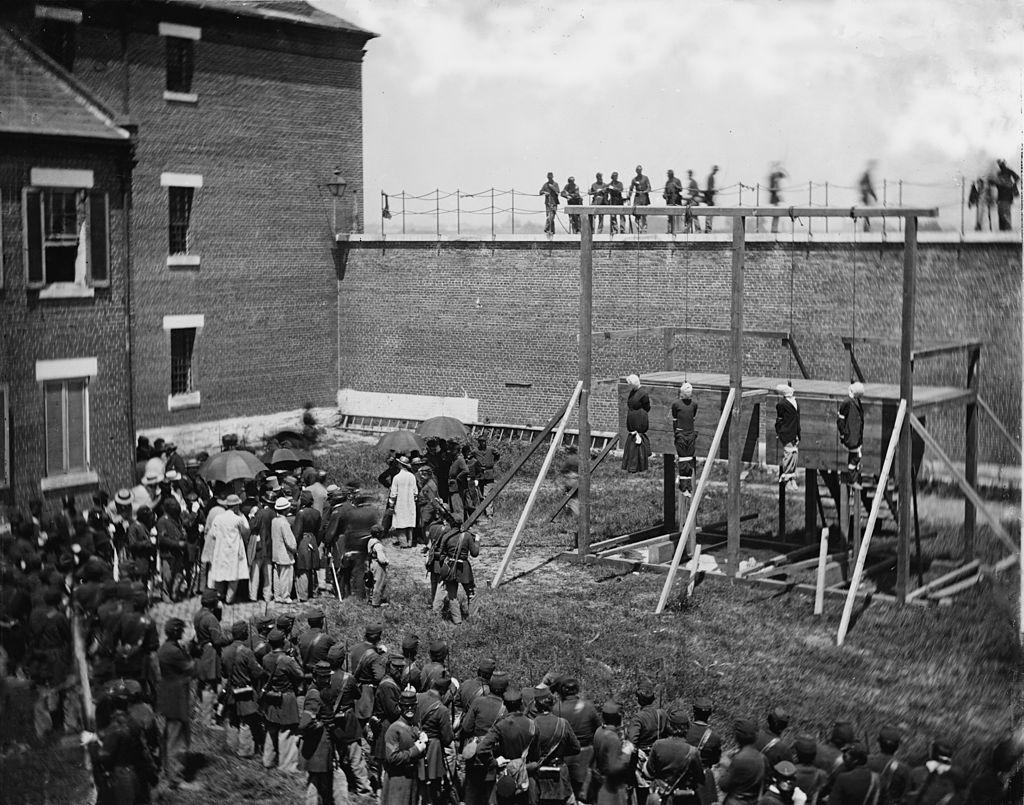 Today in 1865, #MarySurratt was executed by the U.S. government in courtyard of Washington Arsenal, D.C., for her role as a conspirator in #AbrahamLincoln’s assassination.  Since the execution, sightings of Surratt’s ghost have been reported around what is now called #FortMcNair.