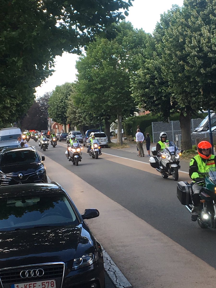 2nd lap of 6 to the finish and still altogether...