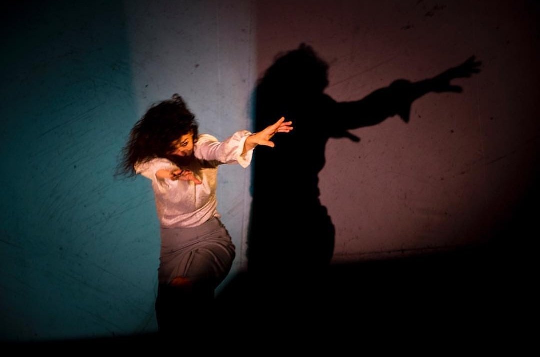 ericgomespalco's tweet photo. 25/04/15 - Morena Nascimento apresenta espetáculo Rêverie na Caixa Cultural de Recife-PE. Foto: Eric Gomes / @ericgomespalco

#dance #danca #play #teatro #espetaculo #recife #caixacultural #reverie #photostage https://t.co/Q8VGSIDuNA
