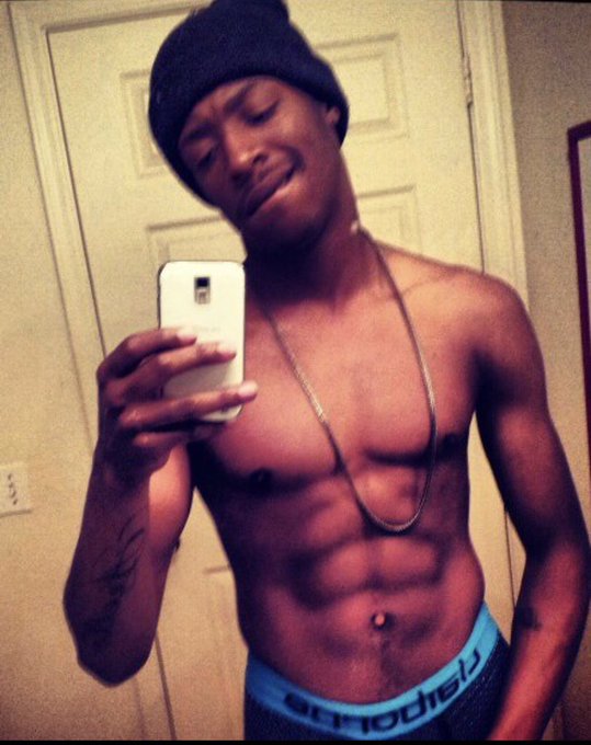 Can I get some follows and retweet&rsquo;s plz plz https://t.co/f79hWnV0vz<a href="/tag/newprofilepic"class="tags"><span>#newprofilepic</span></a>