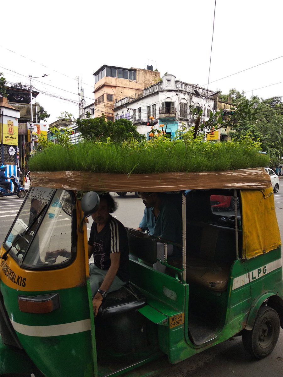 D11Soma's tweet image. The perfect #GreenAuto @ Kolkata .