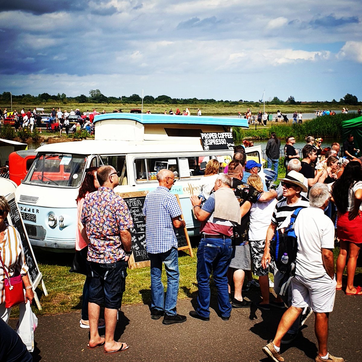 Busy day for our little coffee van at the Maldon Classic Car Show!
#propercoffee #coffeevan #mobilecoffee #eventcoffee #essex #eventprofs #barista
