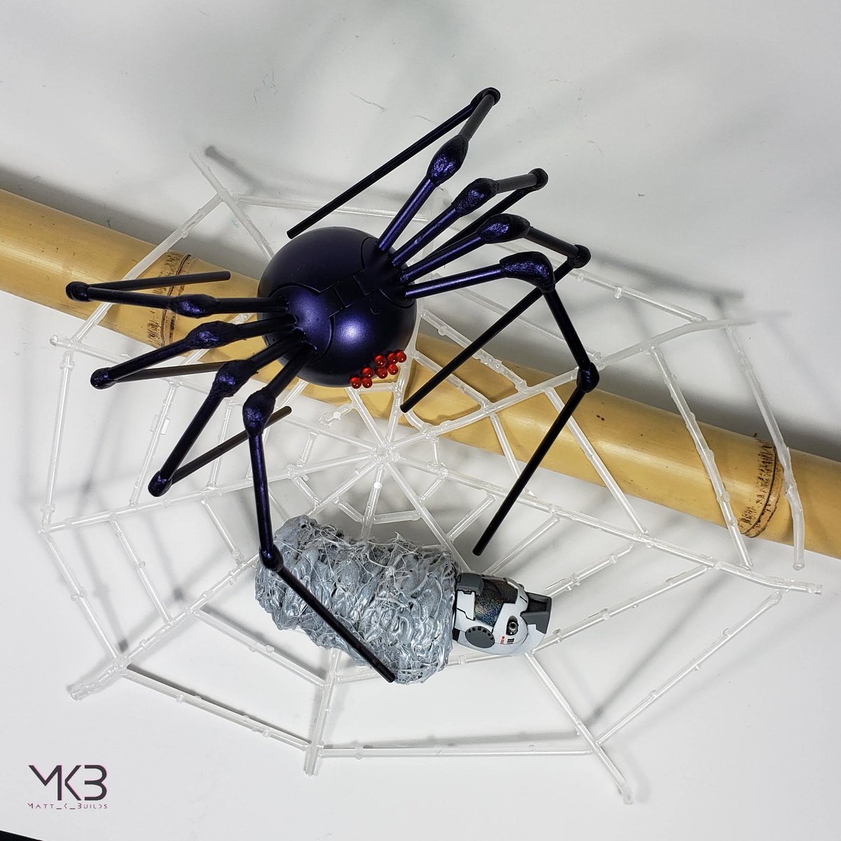 Matt_K_Builds's tweet photo. Spider Haro

Painted with lacquers. Used runners for all the custom parts. LEDs used for the eyes. 

#gunpla #gundam #haro #gm #custom #plamo #airbrush #led https://t.co/haNUciLq01
