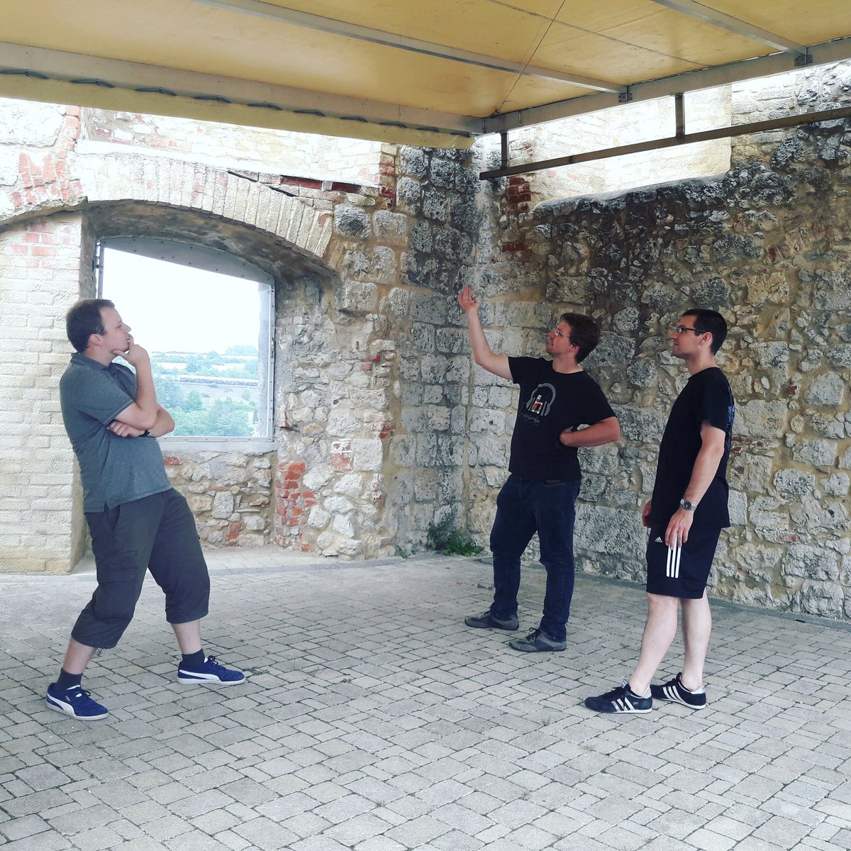 bertomijo's tweet photo. Die Planung für unser Open-Air auf der #Burg #Laaber hat bereits begonnen! 😉
Alle Infos zum #Konzert gibt's auf https://t.co/a2ivgDvpk9! ☺

#oberpfalz #parsberg #neumarktinderoberpfalz #Regensburg https://t.co/iA9AiTT2uB