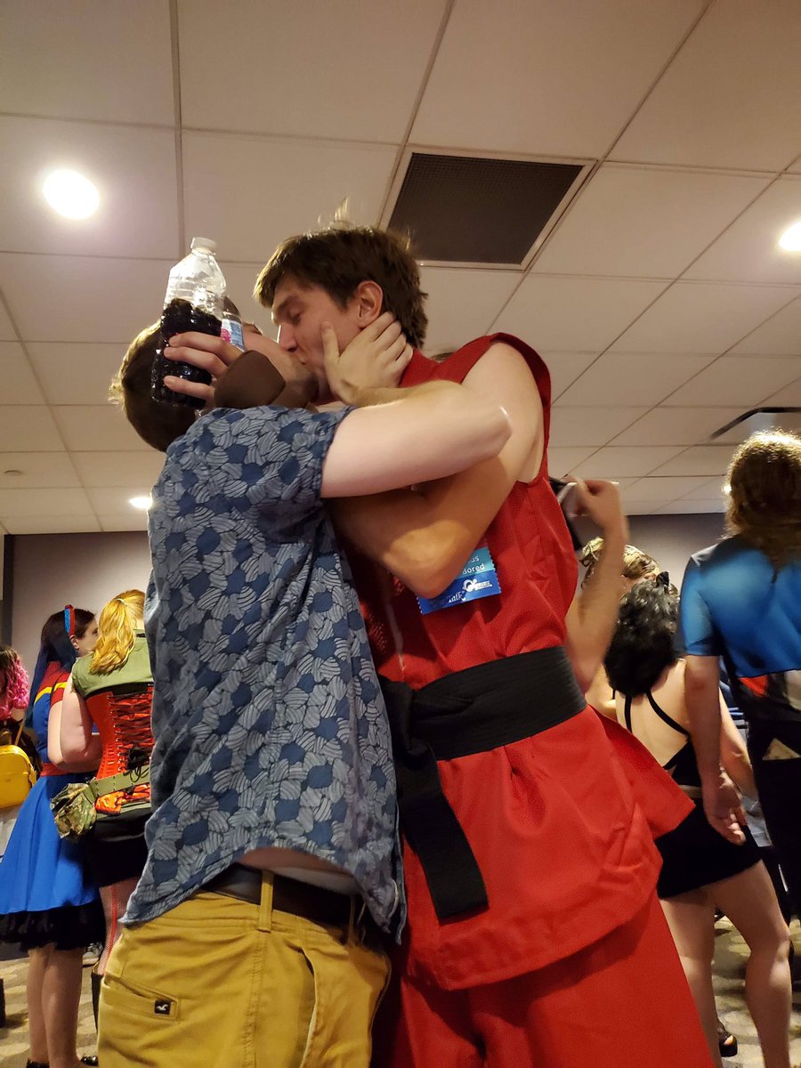 FallenSegal's tweet photo. This is what you missed this weekend @DawnoftheDew. Can you tell who that is? #convergence #Con2019 https://t.co/1CC430wDvx