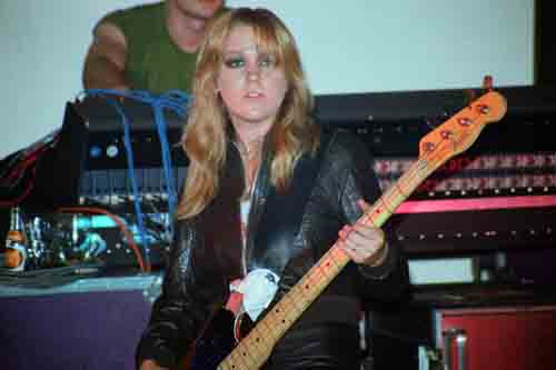 ConcertPhotosUK's tweet photo. 41 years ago #VickyBlue @TheRunaways played at Barbarellas in Birmingham - here are some of my photos https://t.co/LRBrOd8W8n