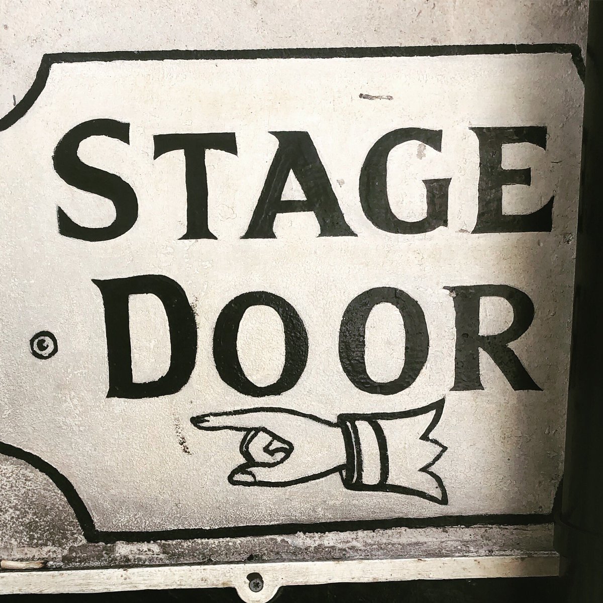 QuirkyKidz's tweet photo. Just spent 3 1/2 hours watching #troublesabrewin #westend tech run and got to see our Quirkies backstage from @PQAColchester @Stroudies &amp; @PQAHarrogate 🖤 If you’re watching tonight, you’re in for a treat! Congratulations to you all. #proudagent #professionalism https://t.co/UwKWHIEgq1