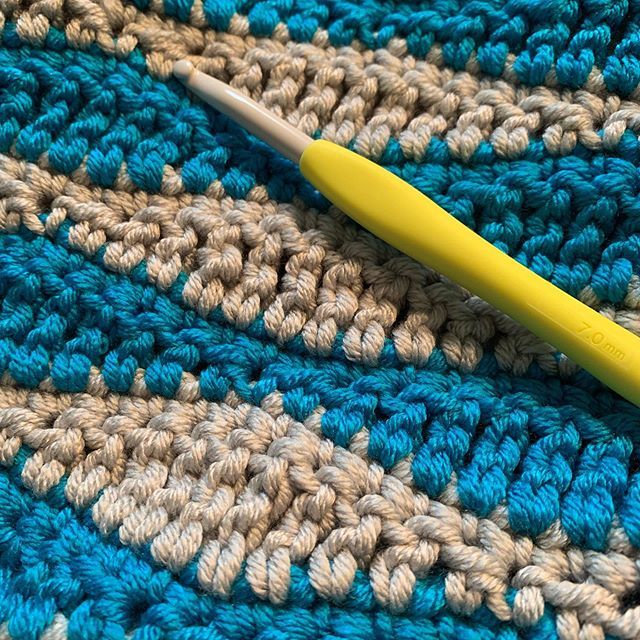 Mijn nieuwe deken met <a href="/scheepjes/">scheepjes</a> chunky Monkey begint al vorm te krijgen. Wat haakt dat heerlijk 😍 #carosatelier #scheepjes #scheepjeschunkymonkey #dekenhaken #crochetersofinstagram #crochetersofig ift.tt/2LFKg4Q