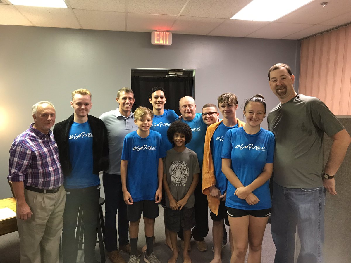 lovesharelive's tweet photo. What a day! EIGHT baptisms! Let’s celebrate, Church!

#GoPublic https://t.co/wzb33fR3Bh