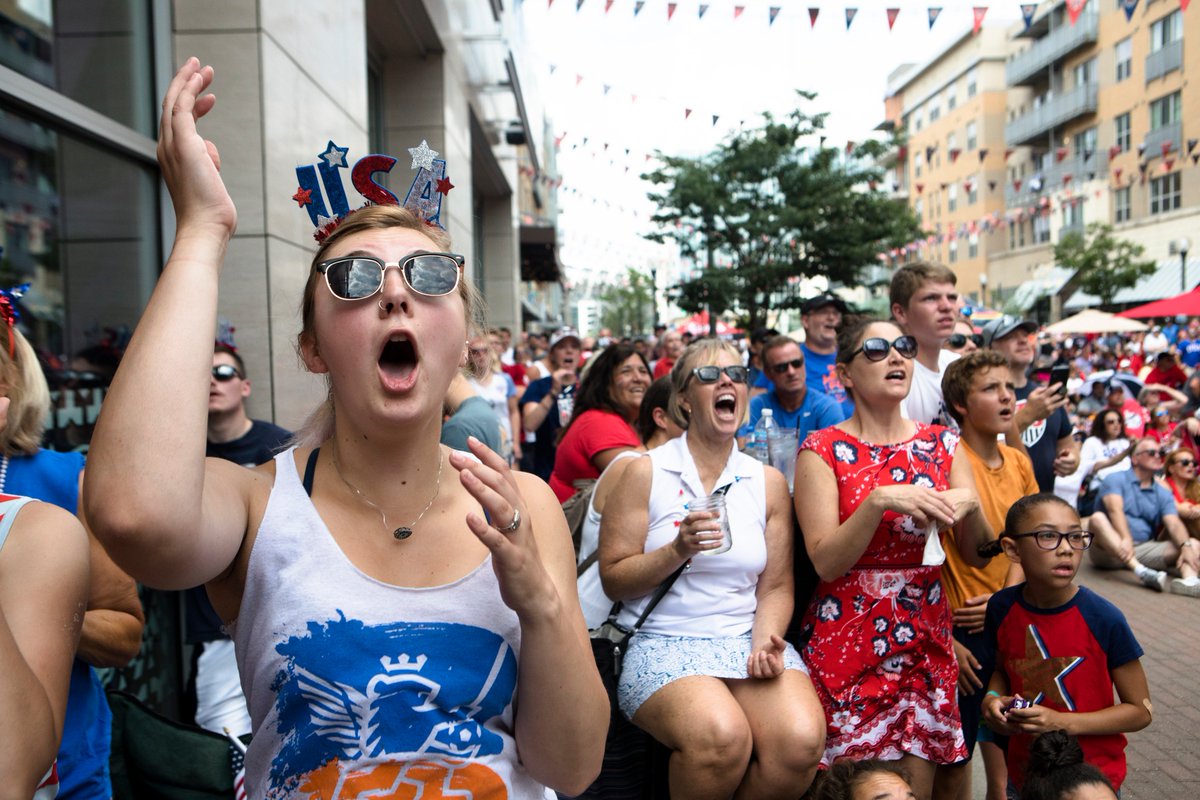 AlbertCesare's tweet image. Fans in Cincinnati watching the world cup here in downtown. Cincinnati's own @roselavelle scored second US goal.