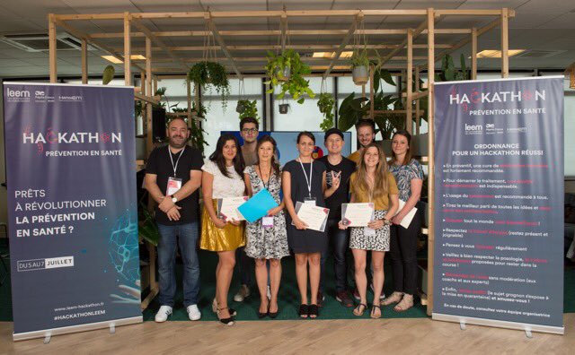 LeemFrance's tweet photo. #HackathonLEEM 
Prix ➡️Leadership 🏆lauréat #MagicKraft : #SeriousGame pour empowerment enfants adolescents maladies chroniques #minecraft #diabete #T1 https://t.co/AB7Jo1VBC8