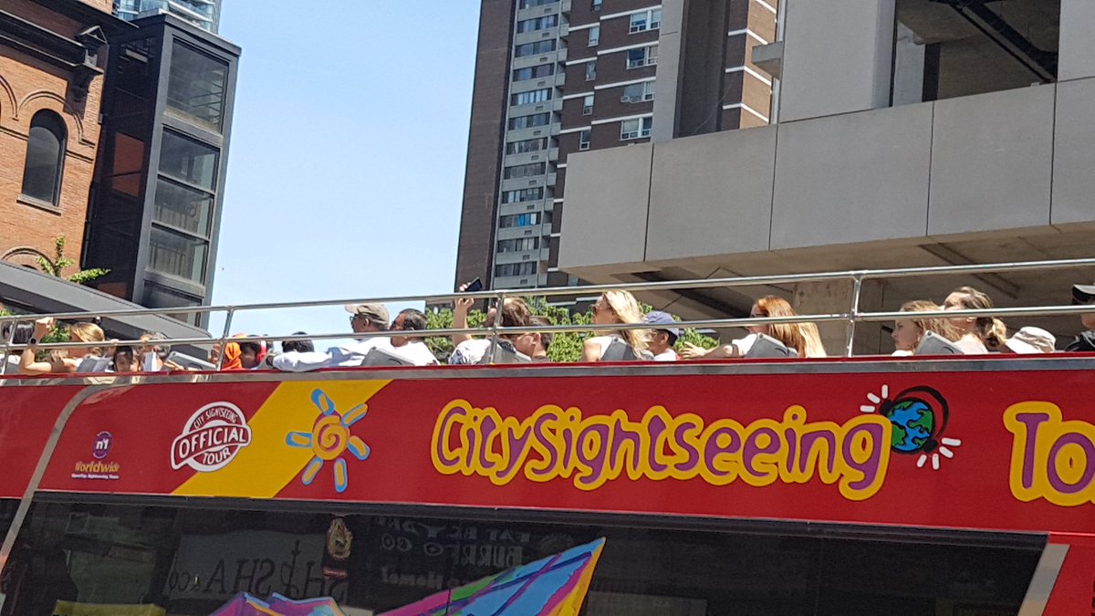 TO Veggie Parade tweet media