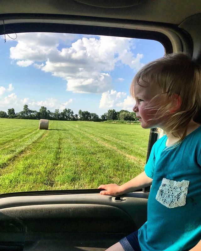 🚜 Riding into the last day of the long weekend like... . 
#Repost <a href="/brandibuzzard/">Buzzard 🐴🐂🥩🌱🌻</a>
・・・
Going into our third summer of ranching and raising the next generation. She was instructing me to load certain ‘squishy’ bales and laughing when we went over bumps.… ift.tt/2XY8rSI