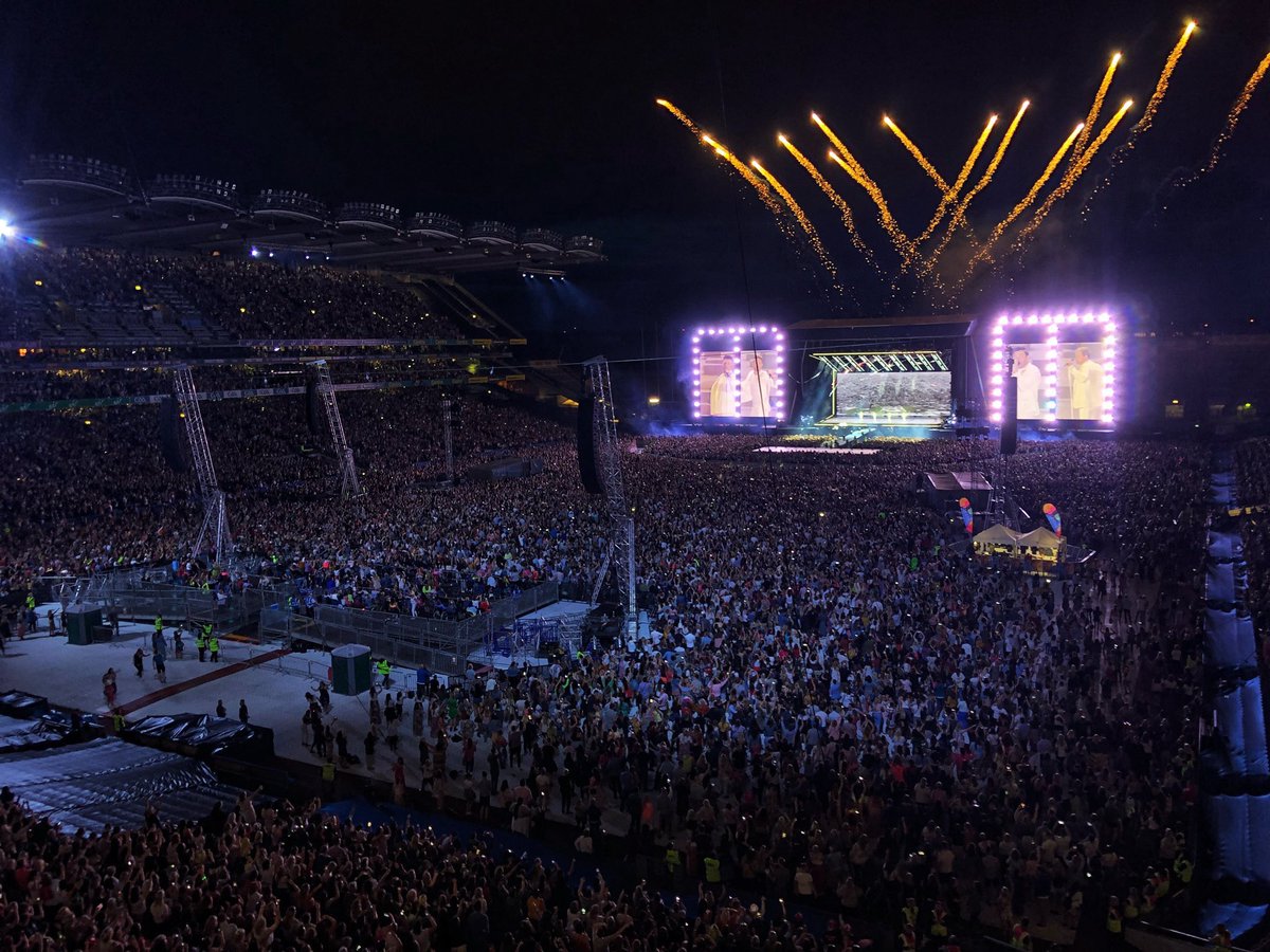 Westlife tweet media