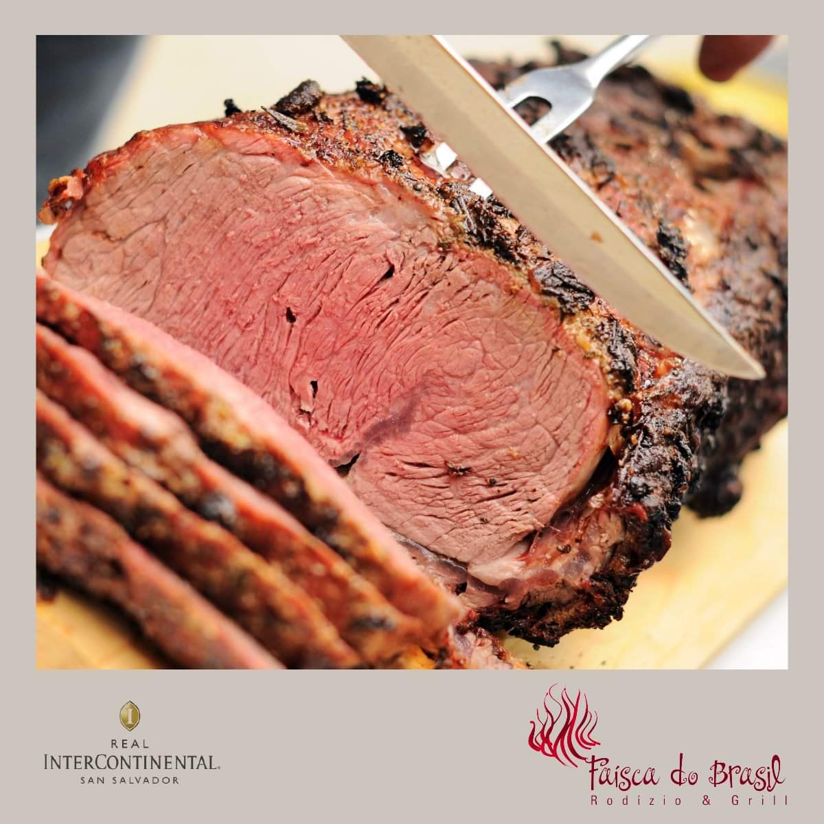InterConti_SAL's tweet image. Sabías que...

Rodizio es el servicio buffet de carnes preparadas a la brasa.

Puedes degustar de 16 cortes de carne importadas en Faisca do Brasil y las puedes probar las veces que quieras.

#FaiscaDoBrasil #Rodizio #Carnes #Meatlovers #Buffet #Piña #Brasileño #Asados