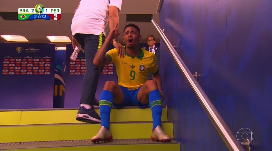 SUNFL0W3R3D's tweet photo. TÁ VENDO OQ TU FEZ C MEU NENÉM JUÍZ LADRÃO FUDIDO DA PORRA #BRAxPER https://t.co/xdJUNLDHDw