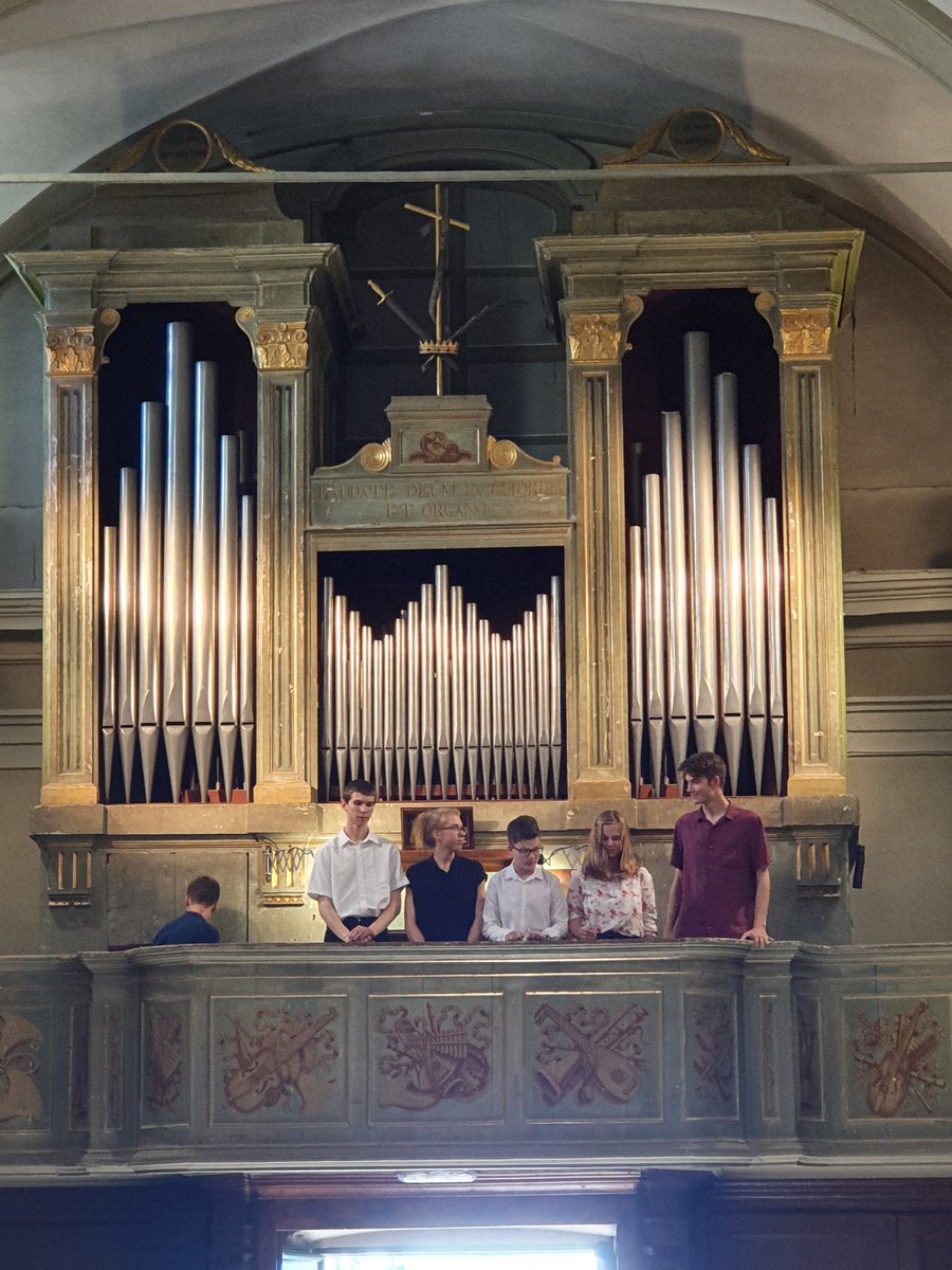 PLinMilano's tweet photo. Znakomity koncert finałowy na zakończenie kursu organowego młodych polskich muzyków z klasy P. Rachonia #szkołamuzycznabednarska w Sanktuarium B.V. del Carmelo w #Montevecchia na zaproszenie Maestro #Cominetti z patronatem https://t.co/l65QA6hSZz.@PLinMilano @PLInst_Roma https://t.co/AteaTsa267