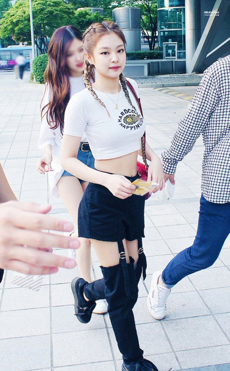 2. The convertible pantsFirst worn by Jennie in June 2017 before AIIYL era and then worn throughout promos and alot of times after that as well.