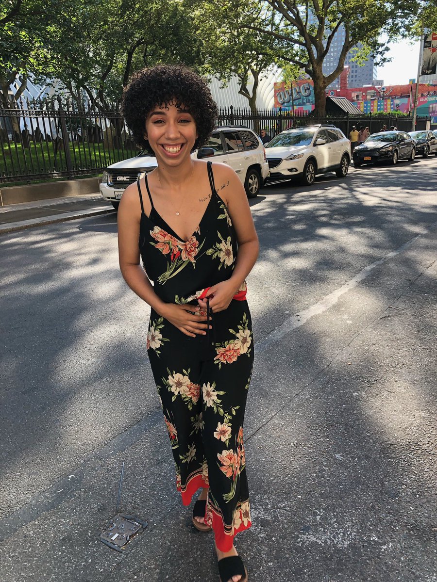 akillaaqueen's tweet image. So a chopped happened 🙈 I couldn’t be happier 🤩 #DevaCurltransformation #devacut