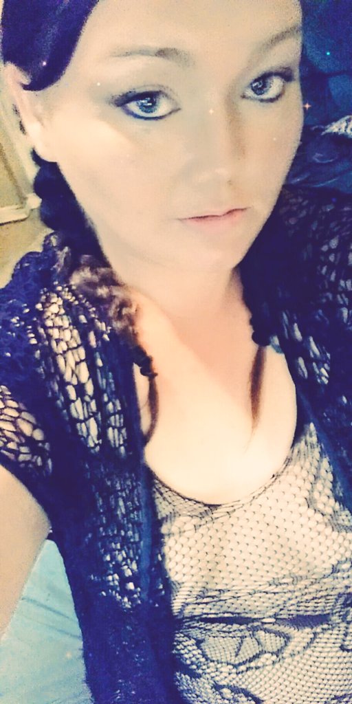 AmberWright1991's tweet photo. There is more to life than waiting around for other's approval. Be yourself take a chance, risk it all if you choose to. Take life by the hand and run as far as you desire. Don't let a #basicassBecky tell you other wise .... https://t.co/lpaMQlfkWB