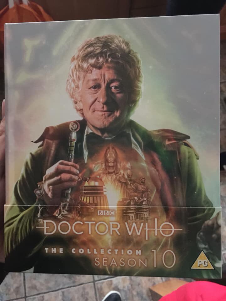 dannyLUFC4life's tweet photo. Celebrating his birthday by watching my brand new box set 😊 #JonPertwee #DoctorWho https://t.co/VFMBQBcAC2