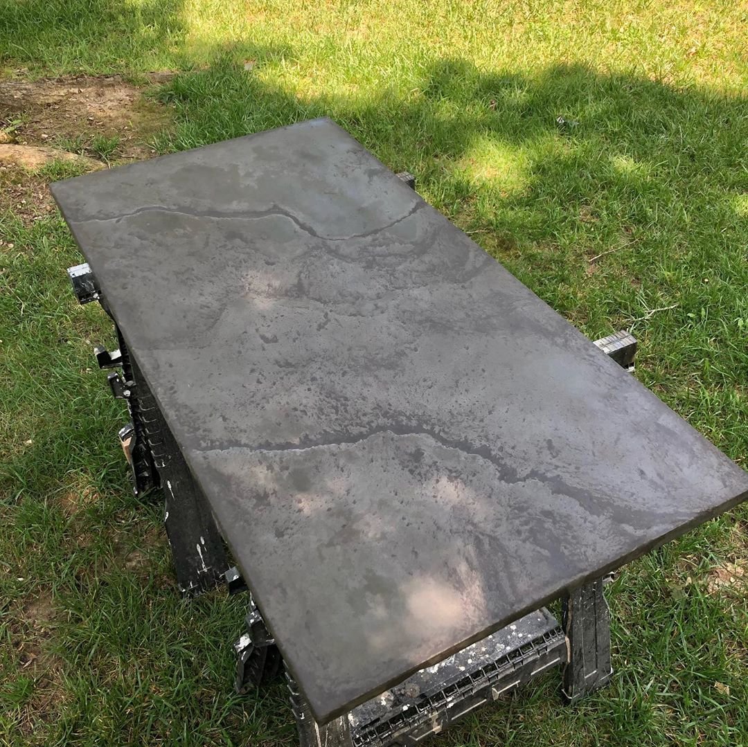 BuddyRhodesCP's tweet photo. Justin Deason with Ozarks Concrete Creations made this small 2'x4' coffee table top using our BR GFRC Admix and Cool gray Pigment.
#concrete #artisan #buddyrhodes #buddyrhodesconcrete #concretecountertop #concretefurniture #decorativeconcrete #concretetable #coffeetable https://t.co/6UIpe1IjfO