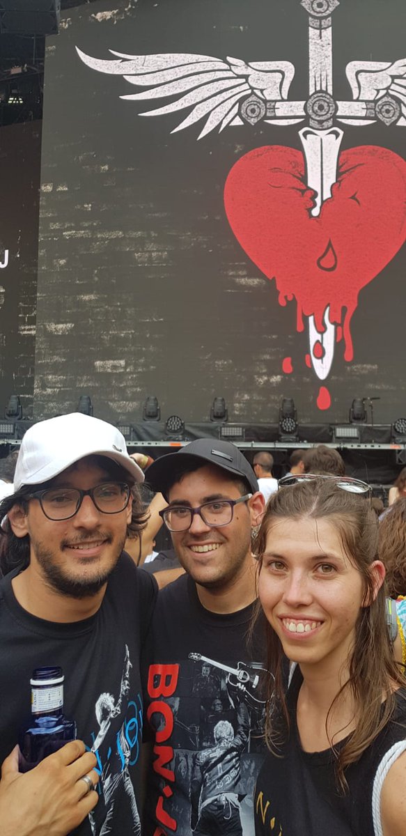 monikk1D's tweet photo. #bonjovimemories looking forward for bon jovi concert in Madrid💃💃 https://t.co/6z4z1LJCuo