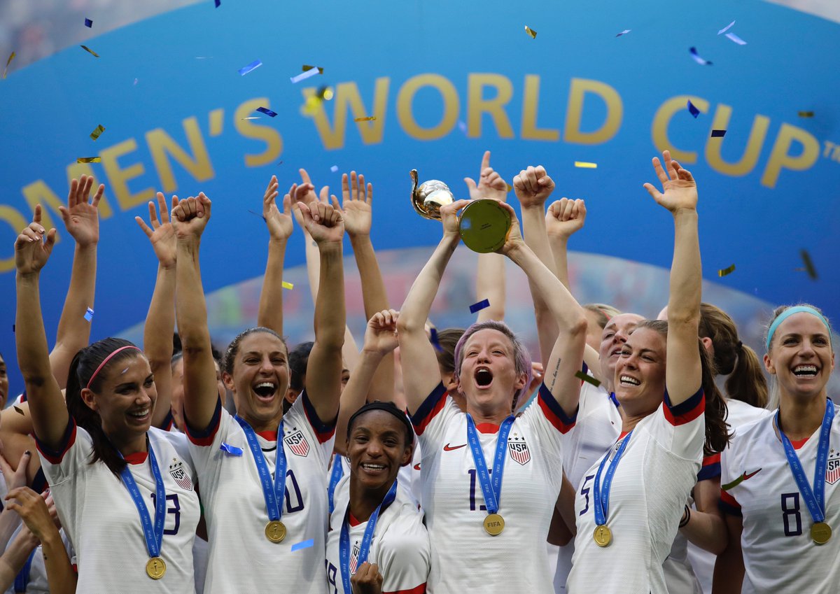 USA World Cup Finals Appearances
Women: 5
Men: 0

USA World Cup Victories
Women: 4
Men: 0

Olympic Medals:
Women: 4 gold 
Men: 2 gold 

Gold Cups:
Women: 8 
Men: 6

Salaries: Women make 38% of what their male counterparts make.

Pay them equally!

#USWNT #WorldCupfinal #equalpay