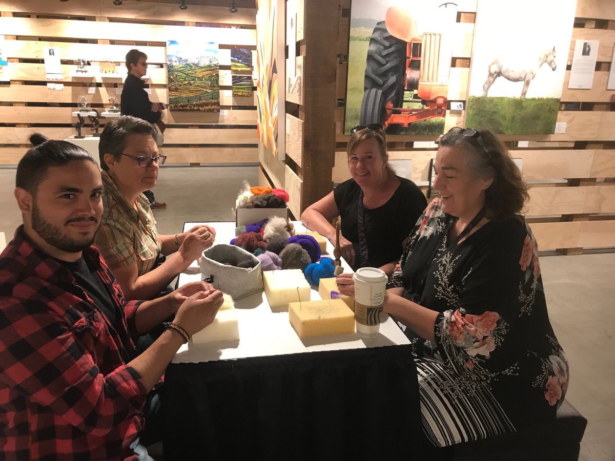 evelynmmain's tweet photo. Artist Ranch Project @ Western Oasis, BMO-Hall D - Stampede guests needle felting with Jill Nuckles @CSWestshowcase #csephoto2019 #artistranchproject #CalgaryStampede2019 https://t.co/DCjgeeocZx