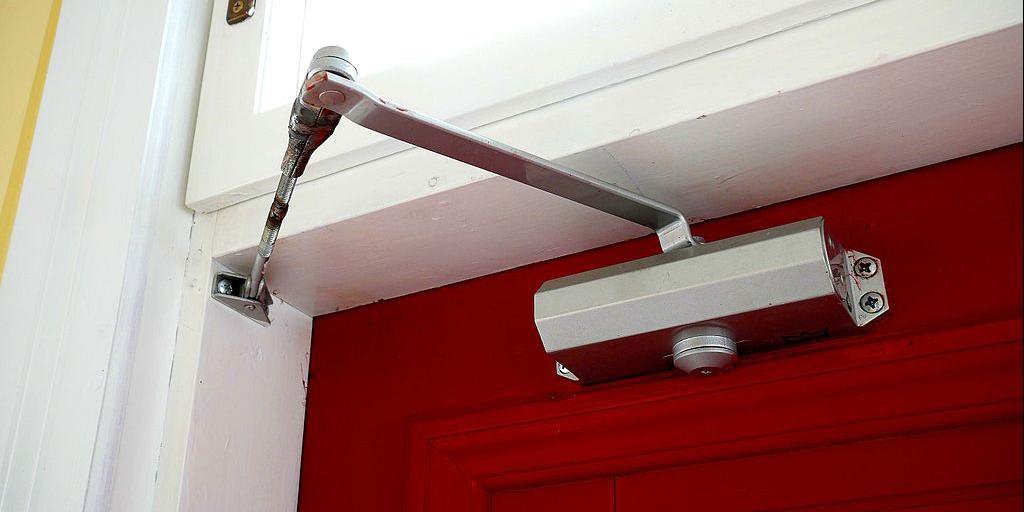 LABC #Compliance Tips for #Builders:  Have you ever been asked by a client to paint a door with fire-retardant paint? Make sure your client knows that this does NOT make it a fire door. Find out more common #firedoor myths ow.ly/lj2750uSFTn #firesafety