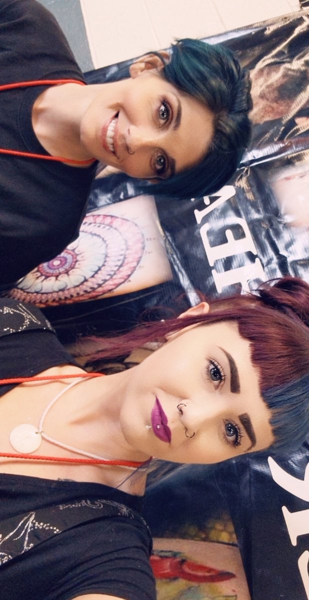 JaiseaJayy's tweet photo. Come visit @BadassBowden and I at the #youngstownComicCon Here representing @BitterHeartsTat https://t.co/8syJotMEzQ